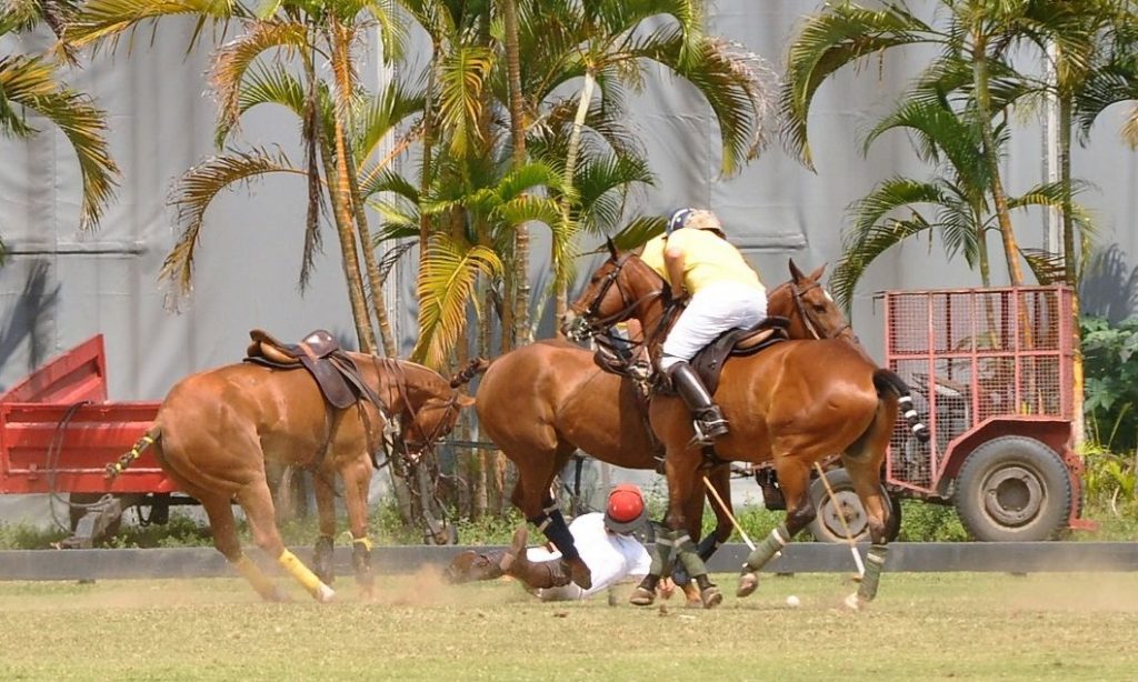 Queda de Gustavo Toledo na partida entre Vila Cancun e Ipanema (crédito/Russo)