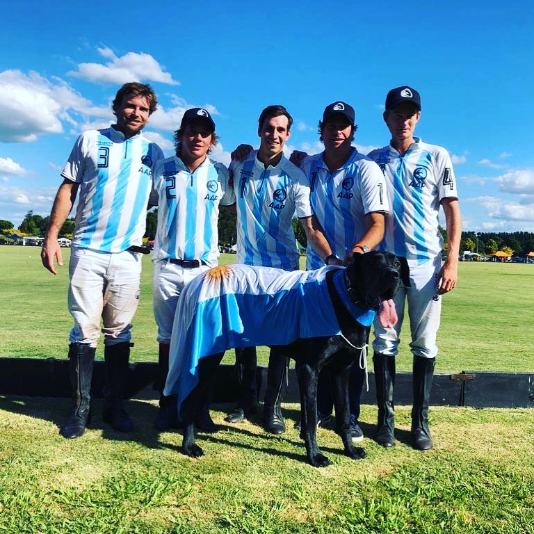 Equipe argentina que venceu o duelo contra a Nova Zelândia (crédito - AAP / Facebook)