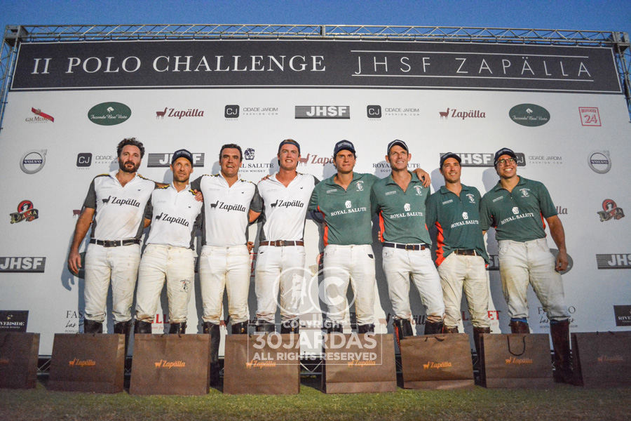 Equipes Zapalla e Maragata na premiação do II Polo Challenge JHSF Zapalla (crédito - Marília Lobo / 30Jardas)