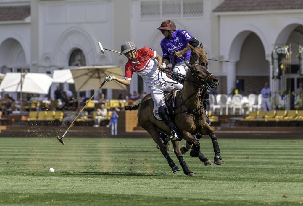 Jacintho Crotto e Alfredo Capella no duelo entre UAE AM diante de Abu Dhabi (crédito - Dubai Gold Series)