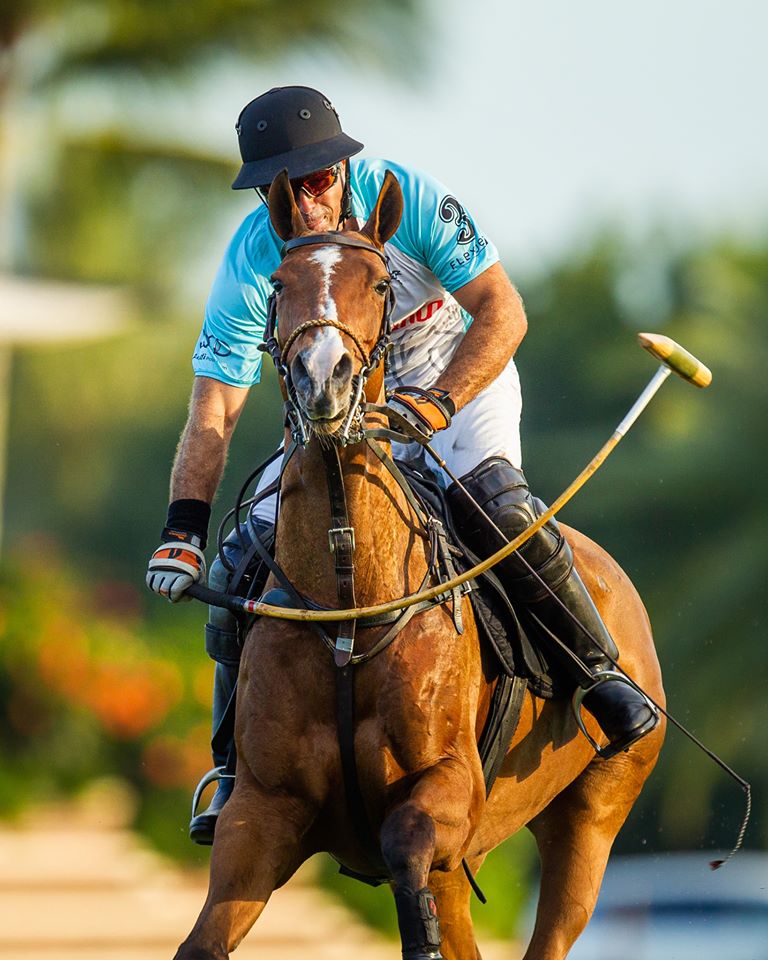 Rodrigo Andrade defende Casablanca no Palm Beach Open (Crédito - horseplay.tv / World Polo League)